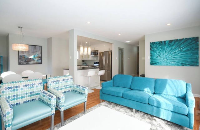 Executive | 3 Beds, 1 Bath | Modern | Sleeps 6