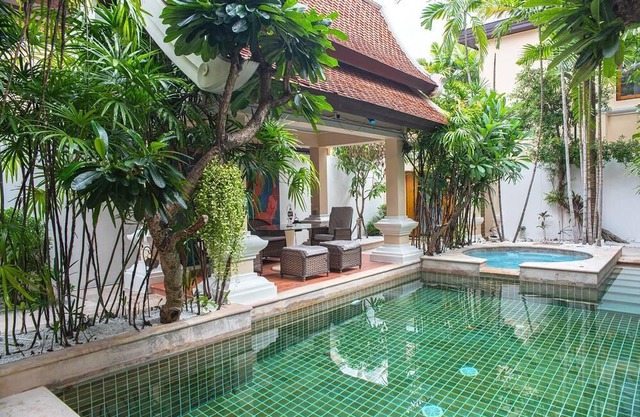 Executive 4 Bed Pool Villa in Na Jomtien - (VTM)