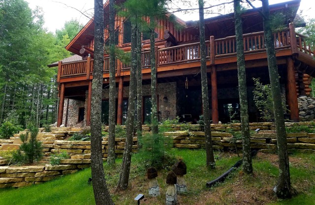 Executive Log Home on Beautiful Lower Post Lake All Seasons