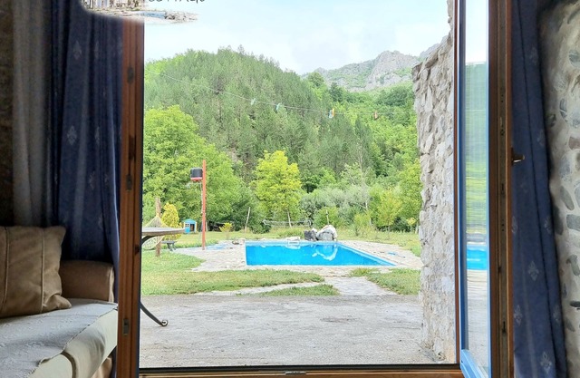 Exo Log Cottage - a charming house near Sarajevo