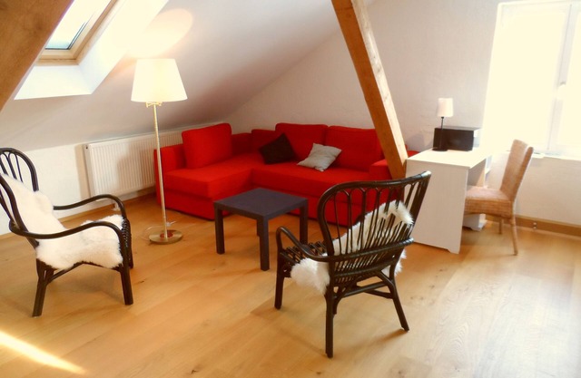 Expanded Spacious and modern, fully equipped kitchen and large living area