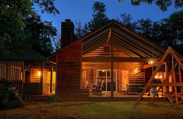 Experience Amazing Views and a Theater room from your Romantic Getaway Cabin!