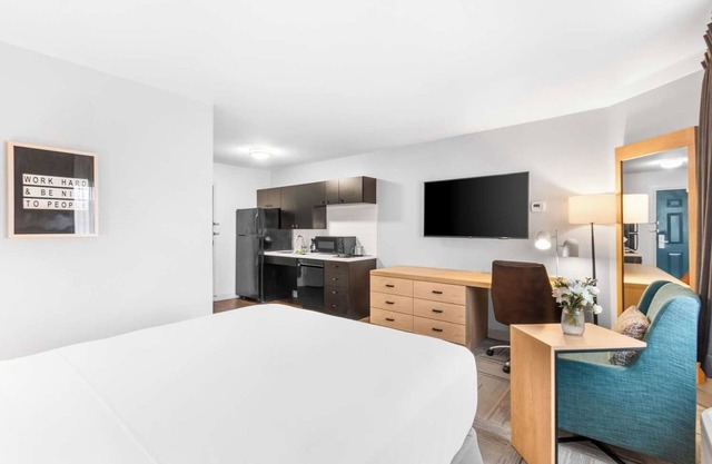 Experience Austin's Famous 6th Street from Comfortable & Family Friendly Suites