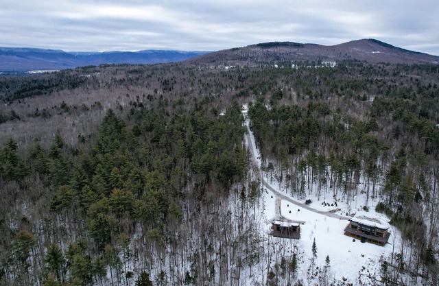 Experience luxury and comfort at the Retreat at Arrowhead in Bethlehem, NH