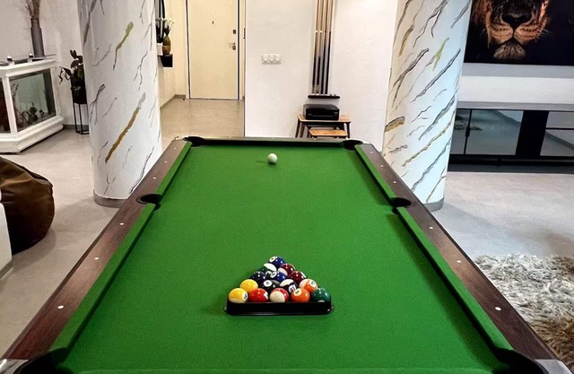 Experience luxury & comfort at Maison D'Ophir's 3 bedrooms, billiard and more