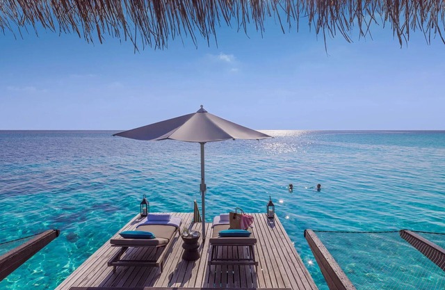 Experience Soothing Moments & Luxury! Balcony w/Sea View, Private Beach