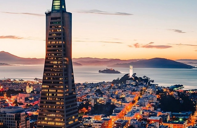 Experience San Francisco Like Never Before! Arcade Room, Pets Allowed, Bar!