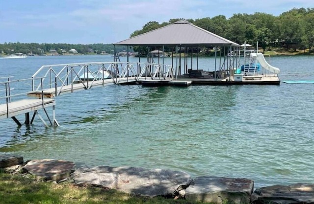Experience Smith Lake near Jasper. No steps to water! 4br/3ba