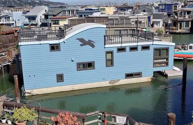 Experience the unique floating home community of Sausalito!