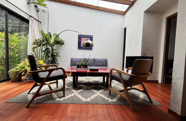 Experience Tranquility in a Forest Getaway: Cozy Vacation Apartment Availablenn