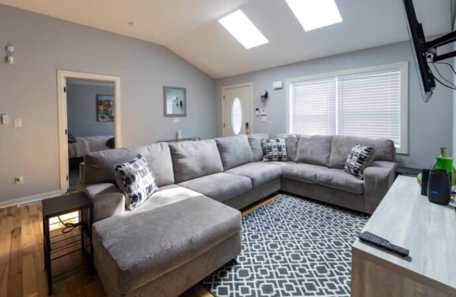 Explore CLT In Eclectic Retreat