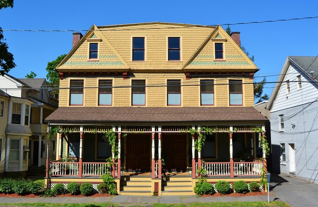 Explore Uptown Kingston from the Historic Bau Guesthaus