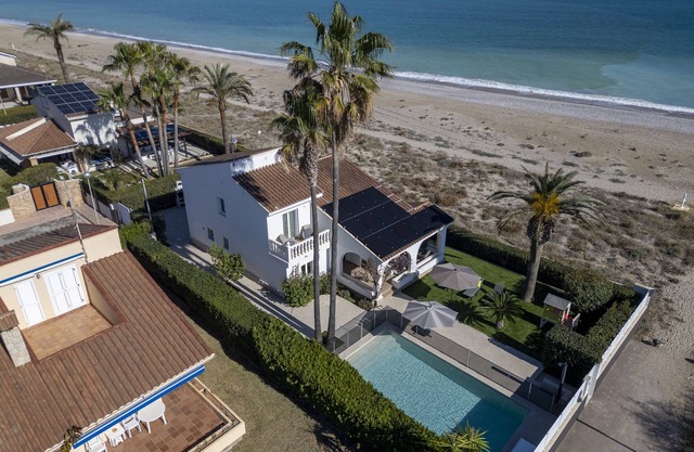 Exquisita Villa Frente al Mar