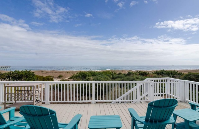 Exquisite 4000 sq ft Oceanfront Home