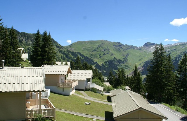 Exquisite Chalet in Rhone Alpes with Swimming Pool