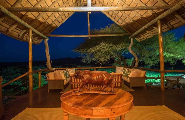 Exquisite Private Lodge in big 5 game reserve