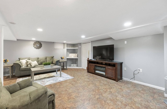Extended Stay Country Club Hills FHS Rentaln