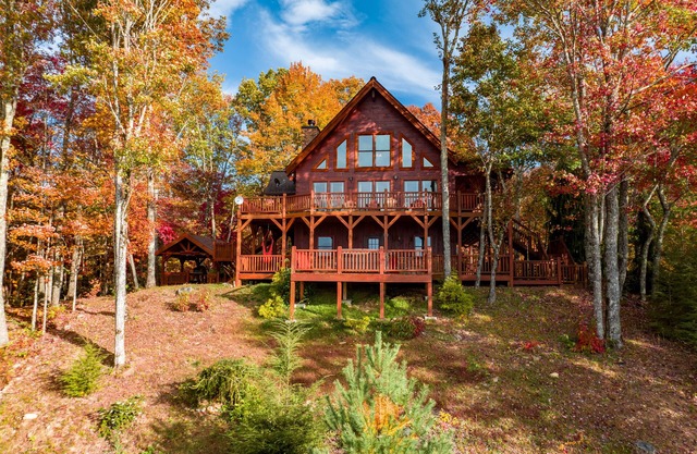 Extraordinary Lodge with Breathtaking Mt. Views