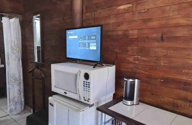 F8 Mini Tiny studio Loft Downtown Jakuzzi gym
