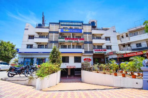FabHotel Yashraj Inn - BJS College