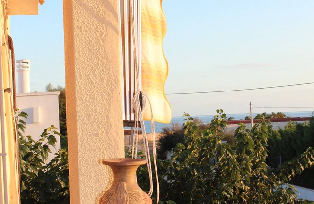 Fabulous: sea view, 50 meters from the beach, with garage, climate and barbecue