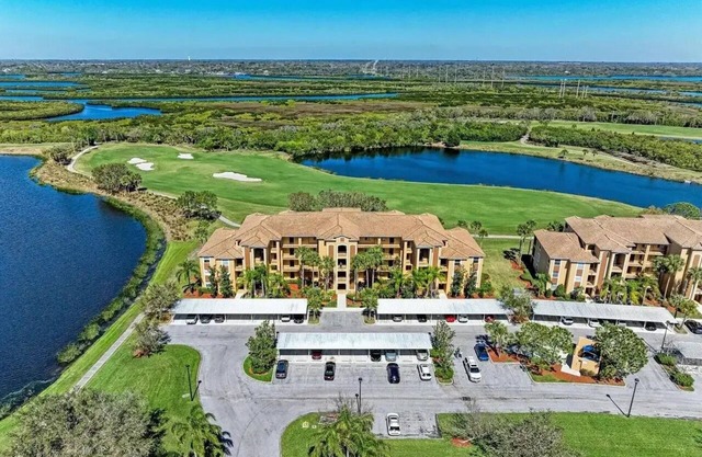 Fabulous 3rd floor 2 bed/2 bath Condo in River Strand Golf and Country Club