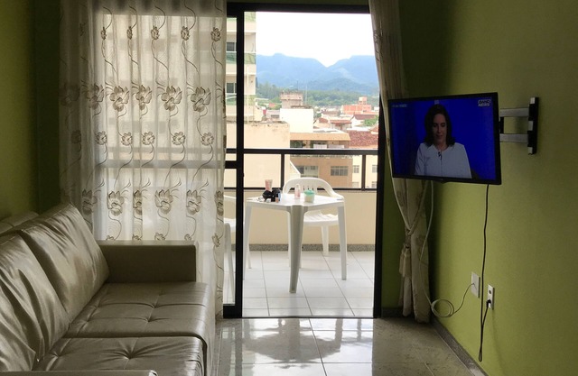 Fabulous Apt. 2 Mounted /Decorated Bedrooms - 1 Suite - WiFi internet & cable TV