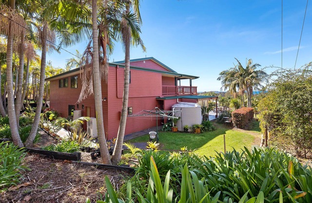 Fabulous Family sized Coastal Retreat