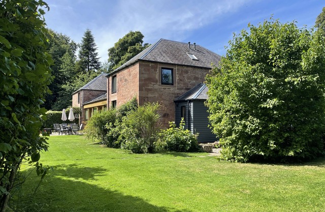 Fabulous open plan house in large country estate close to beach and visitor attractions
