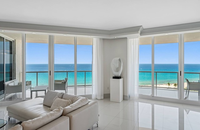 Fabulous Ritz Carlton condo with sensational ocean views