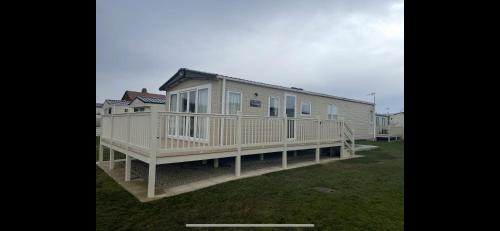 Fabulous seaside caravan getway at Cayton Bay