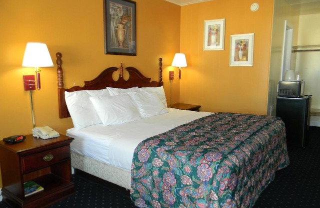 Fairfax Motel