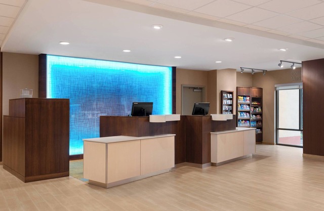 Fairfield Inn & Suites by Marriott Charlottesville Downtown/University Area