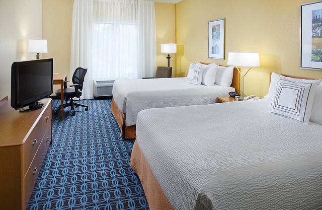 Fairfield Inn & Suites by Marriott Lafayette South