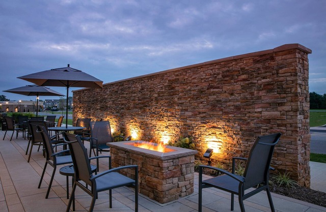 Fairfield Inn & Suites by Marriott Lebanon near Expo Center