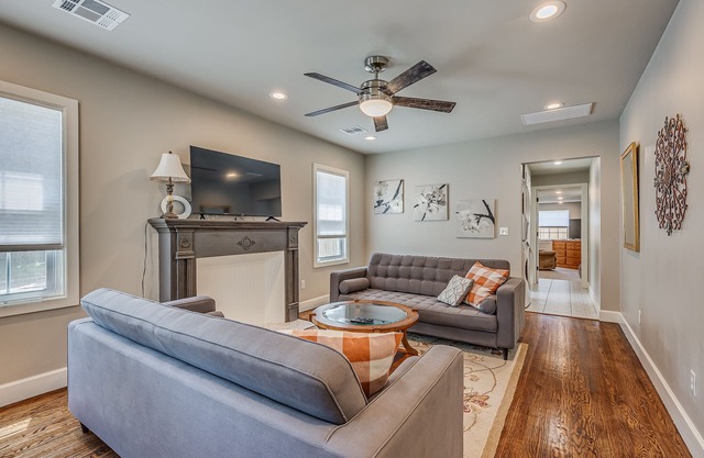 Fairgrounds Retreat newly remodeled weekly/monthly discounts