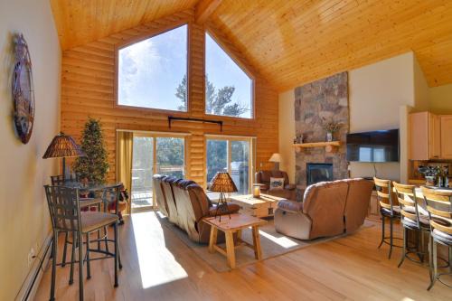 Fairplay Cabin with Mountain Views!