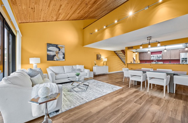 Fairway Haven "A PGA Fairway Retreat Beauty"