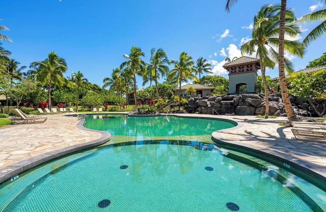 *Fairways Mauna Lani #1606 - Luxurious 2-Bedroom Retreat: 2 King beds, Remodele