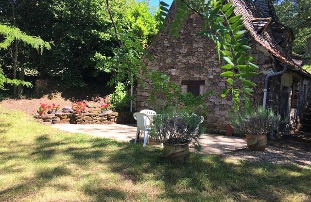 Fairytale Renovated Cottage On Beautiful & Idyllic 60 Acre Perigord Noir Estate