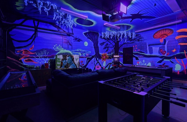 Fall Escape*Mystic Glow Jungle*KidsSafari*Pets*Fire pit*Hot tub*Luxe Amenities