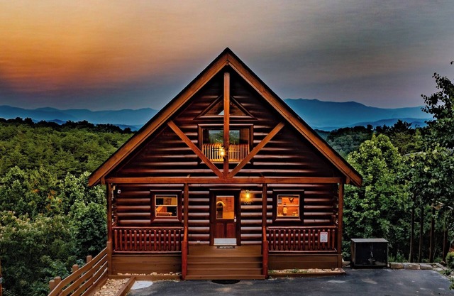 Fall/Winter Special*Best Views*Hottub*Games*Arcade