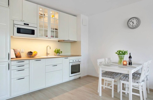 Family apartment 10minutes walk from the Beachside