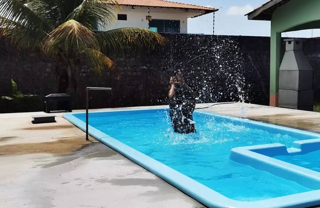 Family House, located at the entrance to Maçarico