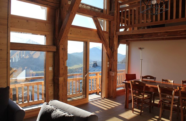 Family chalet in Verchaix