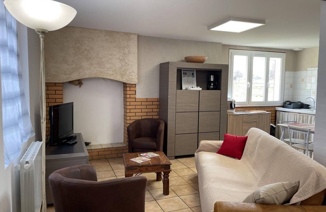 Family Cottage on a Horse Farm with Terrace, Near Thermal Spa and Lake