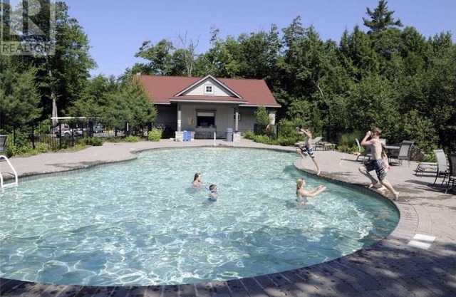 Family Cottage on Lake Joseph