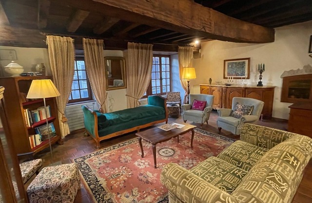 FAMILY HOME IN THE HEART OF TOWN