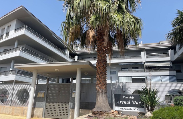 Family-friendly, quiet apartment with pool, air conditioning, 100 m to the sea!