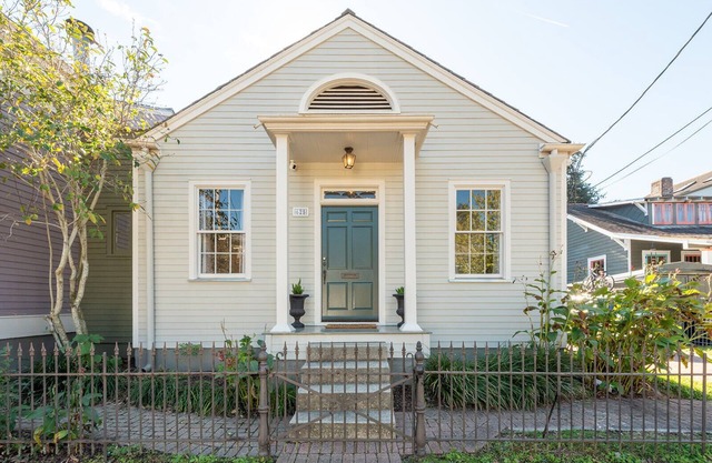 Family Friendly 3BR w Parking in Historic Neighborhood, Near French Quarter